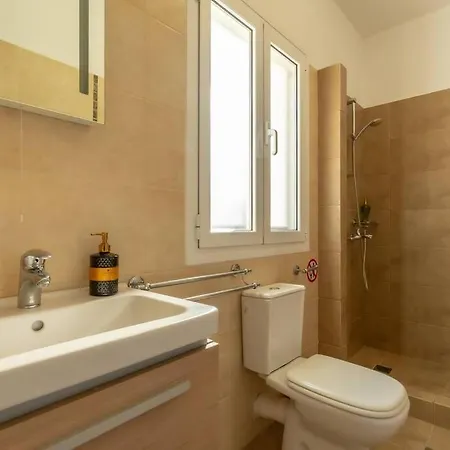 Anna Margarita, Beautiful Modern With Far Reaching Sea Views Villa Livathos (Kefalonia)